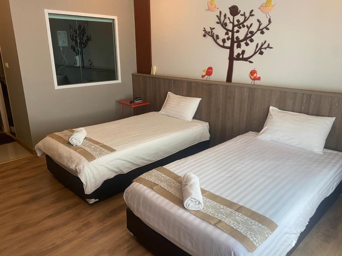Hotel Le Lerts Living Khon Kaen Extérieur photo